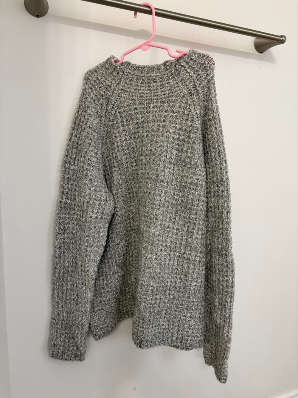 Denver Hayes Heather Gray Textured Knit Sweater